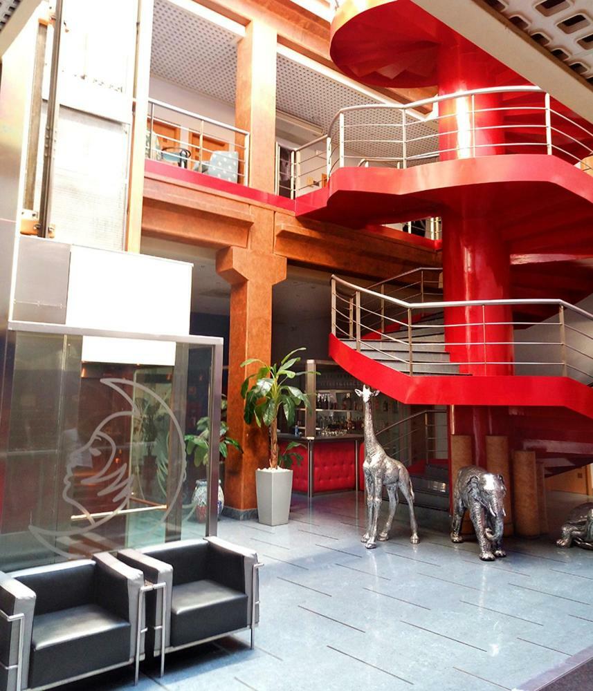 Hotel Fabrik Humanes de Madrid Exterior foto